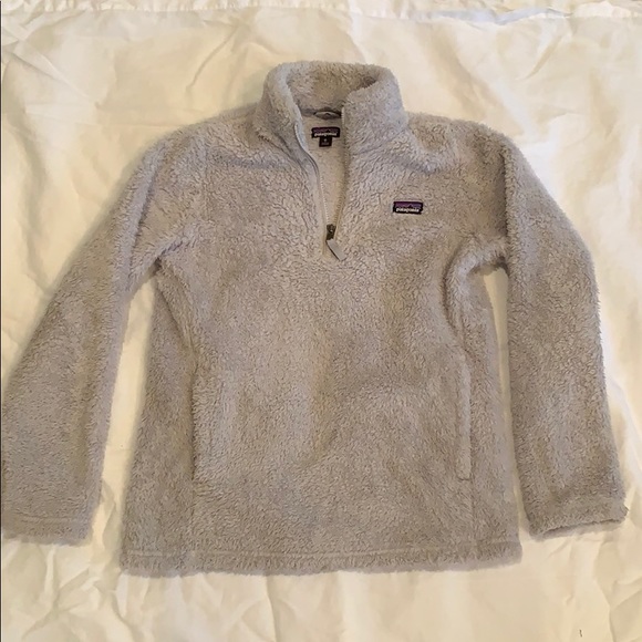 Patagonia Jackets & Blazers - Fluffy Jacket perfect for winter and fall